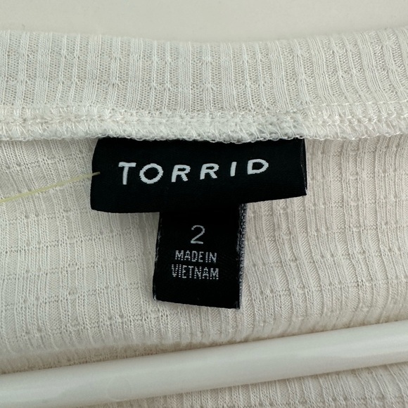 TORRID 2 Texture Jersey Lace-Up Drop Shoulder Top Plus Size 2X Ivory - Picture 4 of 7